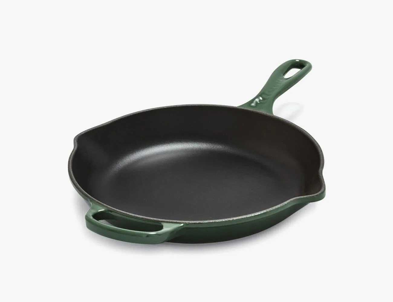 Deals-0505-Gear-Patrol-Le-Creuset-Skillet
