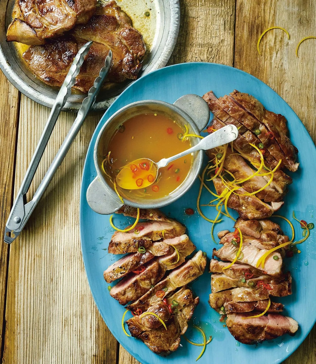 Grilled-Pork-Shoulder-Recipe-gear-patrol-ambiance