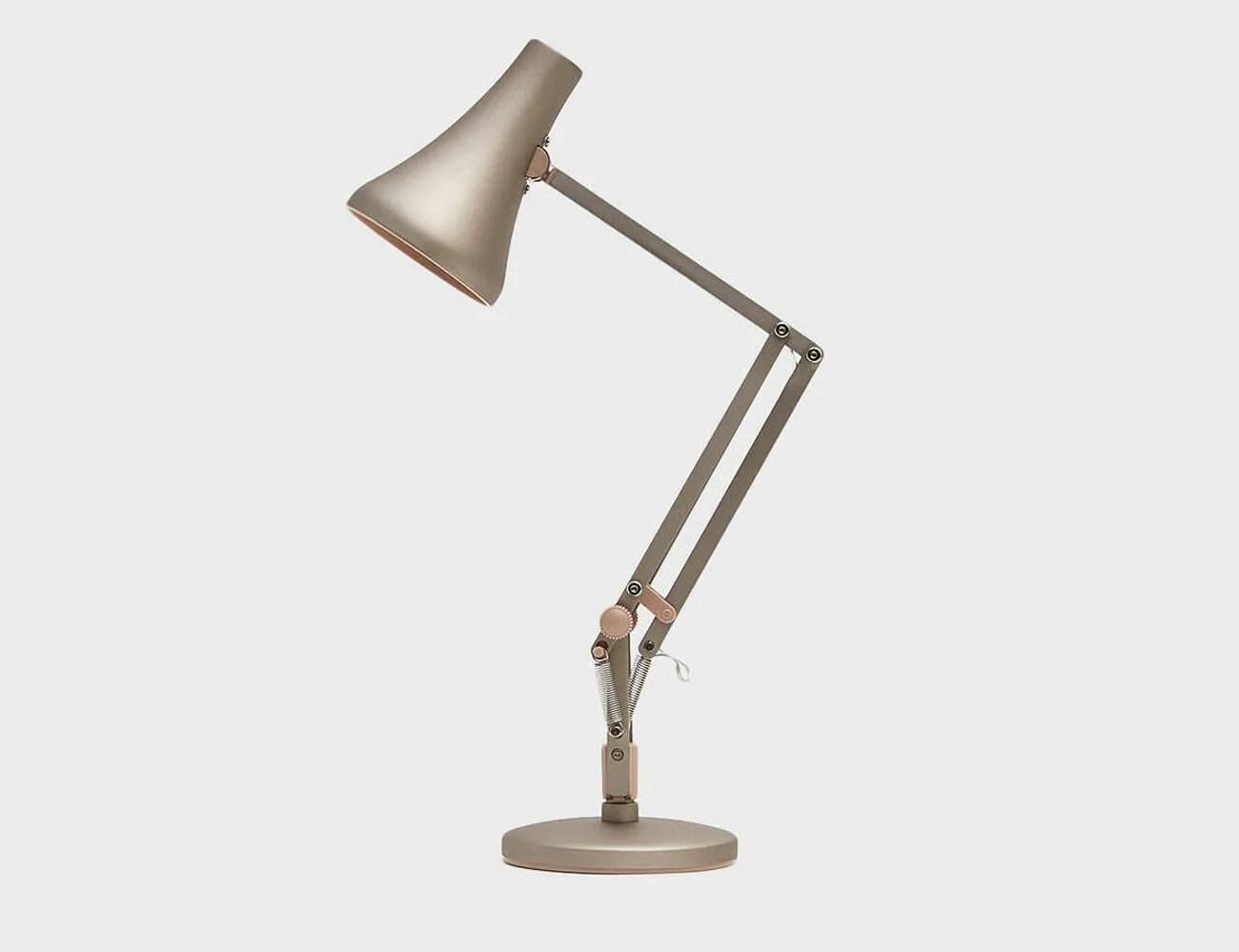 Home-Deals-0515-Gear-Patrol-Anglepoise