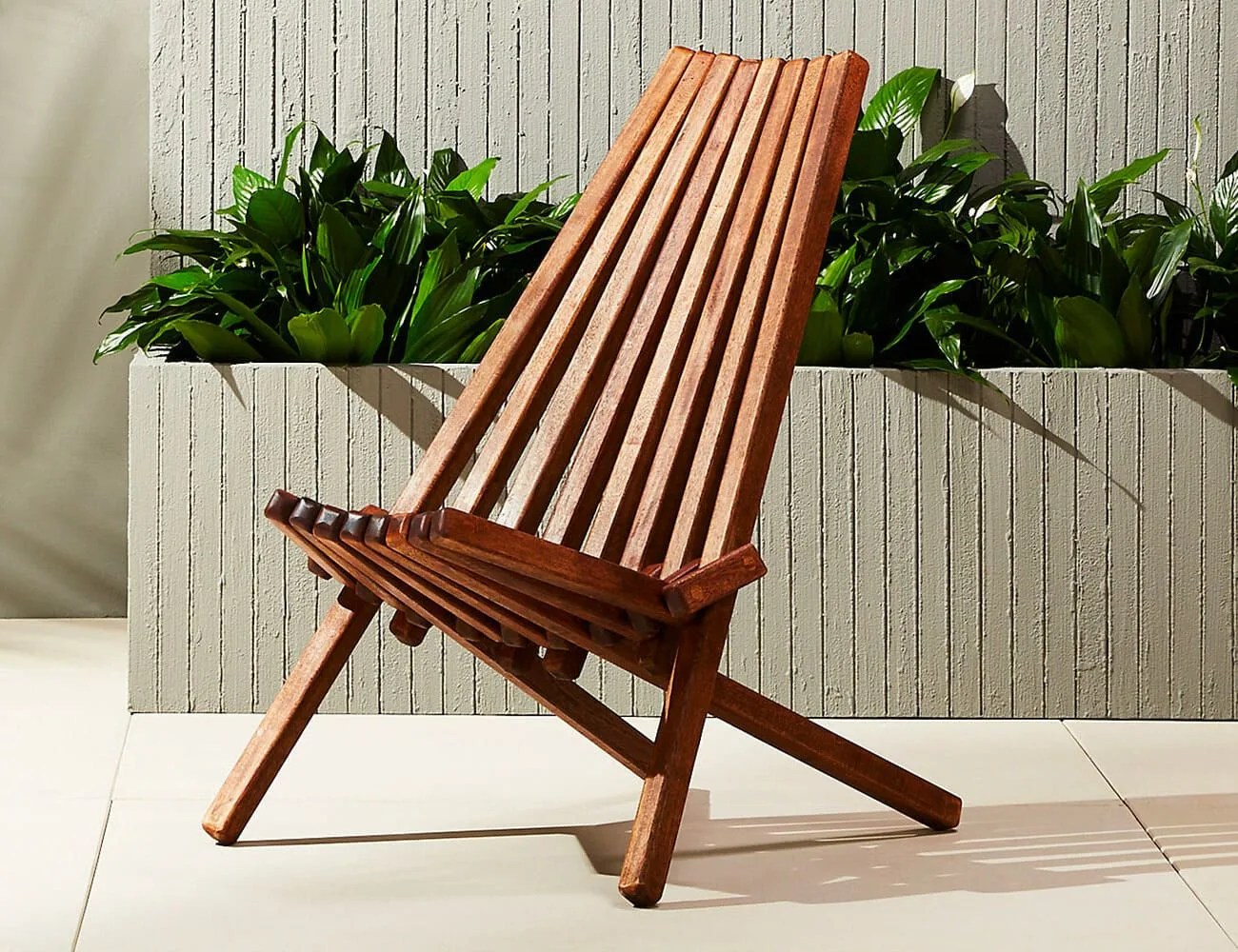 Outdoor-Furniture-5-20-gear-patrol-CB2