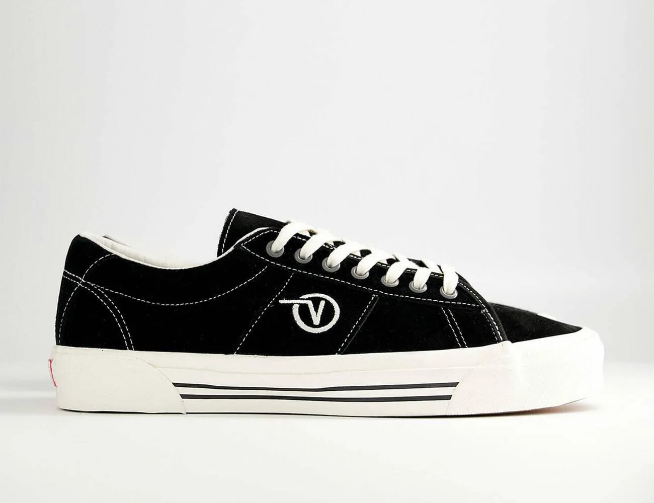 Style-Deals-0515-Gear-Patrol-Vans