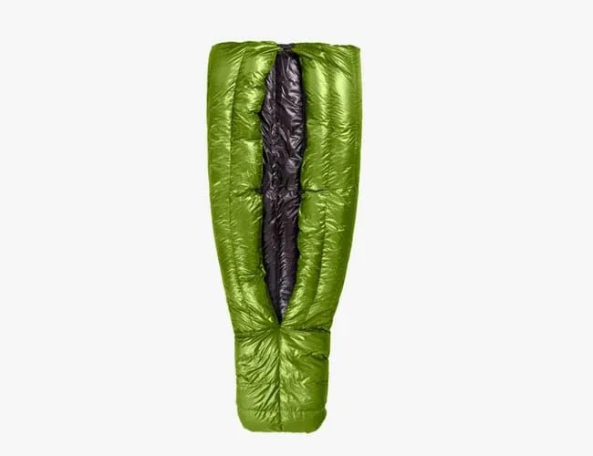 Thru-Hiking-Gear-gear-patrol-sleeping-bag