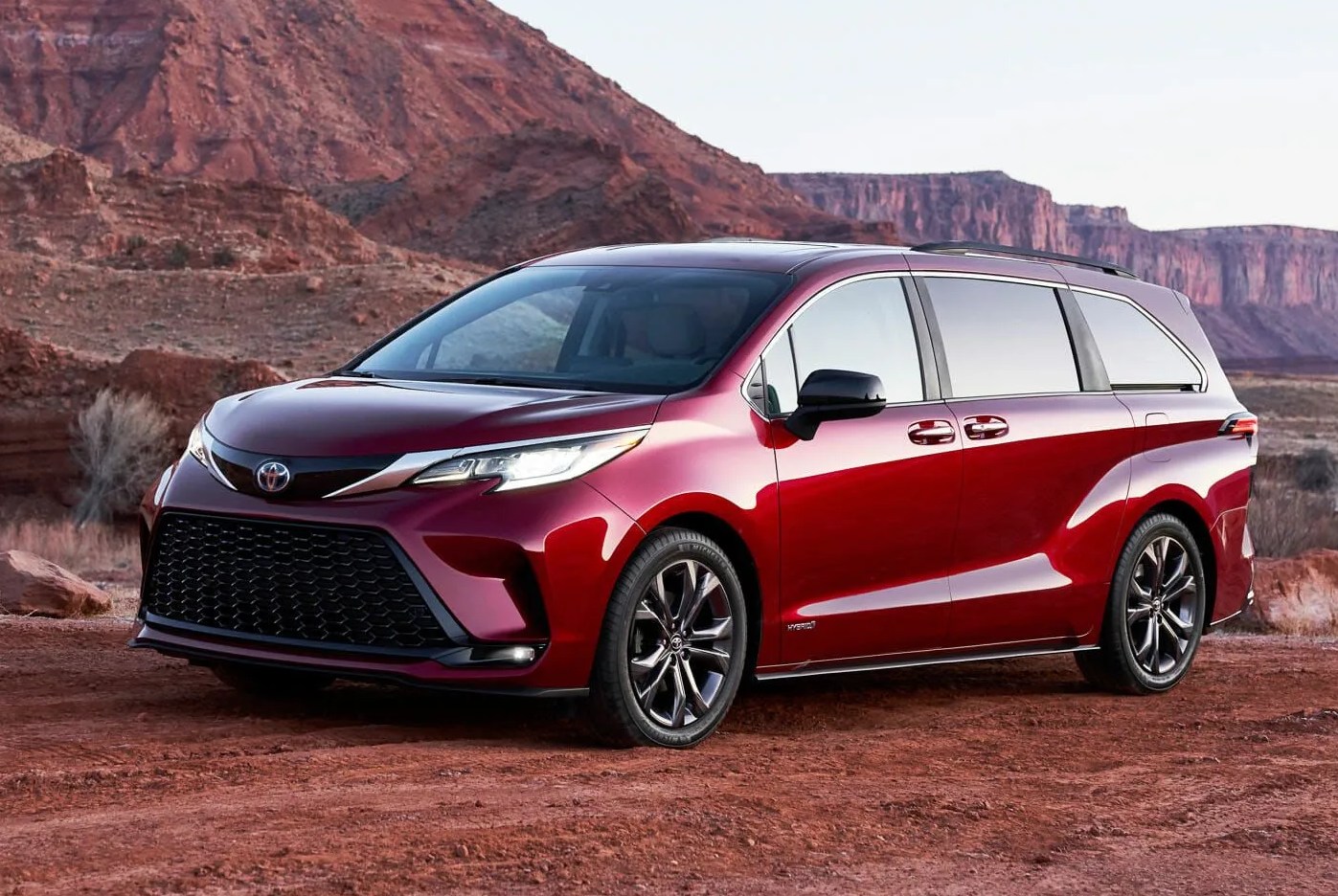 toyota sienna 2021 gear patrol 03