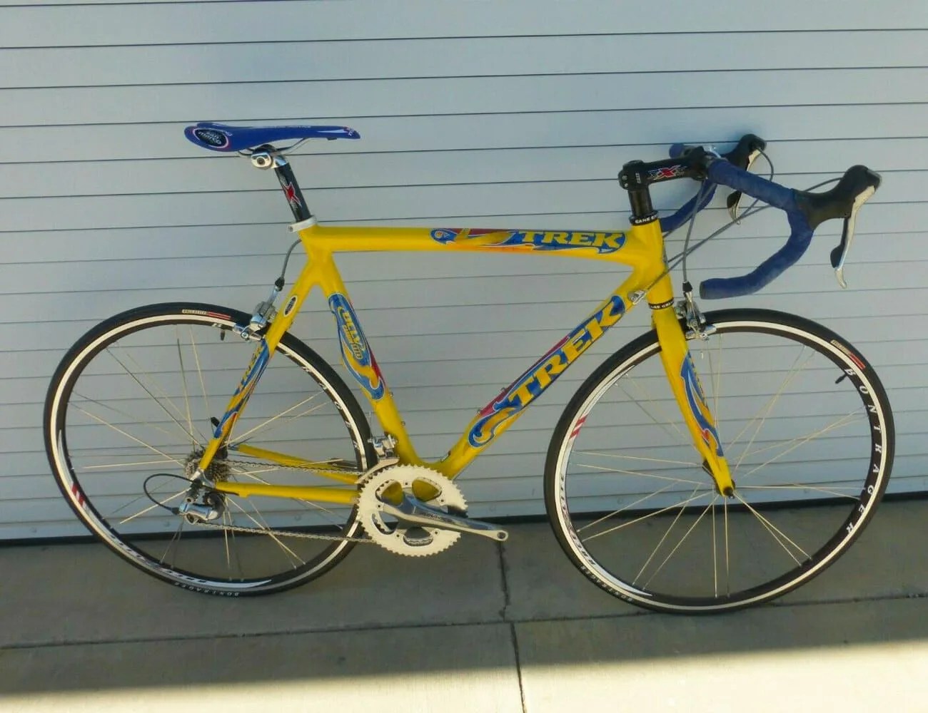 Vintage-Road-Bikes-gear-patrol-Trek-2004