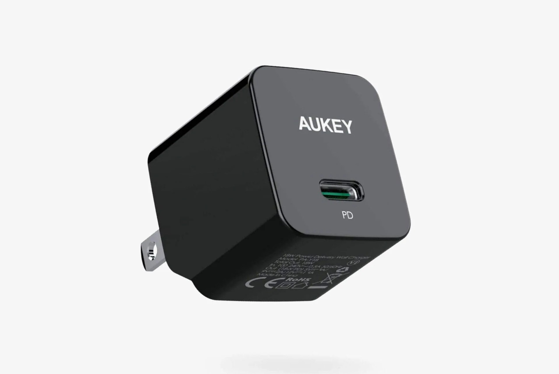 Aukey-wall-adapter-gear-patrol-lead-full