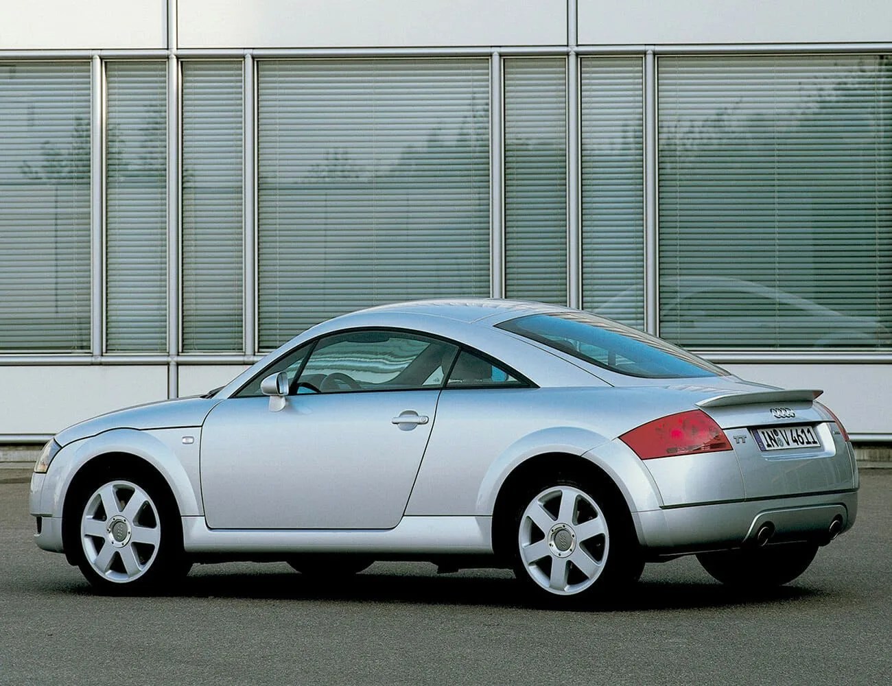 Bauhaus-Most-Influential-Design-Audi-TT-Gear-Patrol