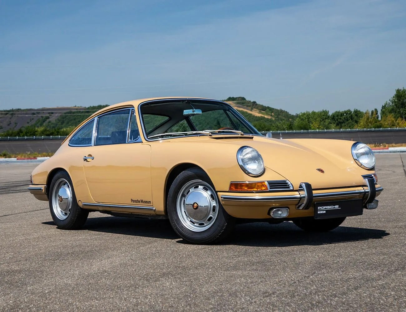 Bauhaus-Most-Influential-Design-Porsche-911-Gear-Patrol