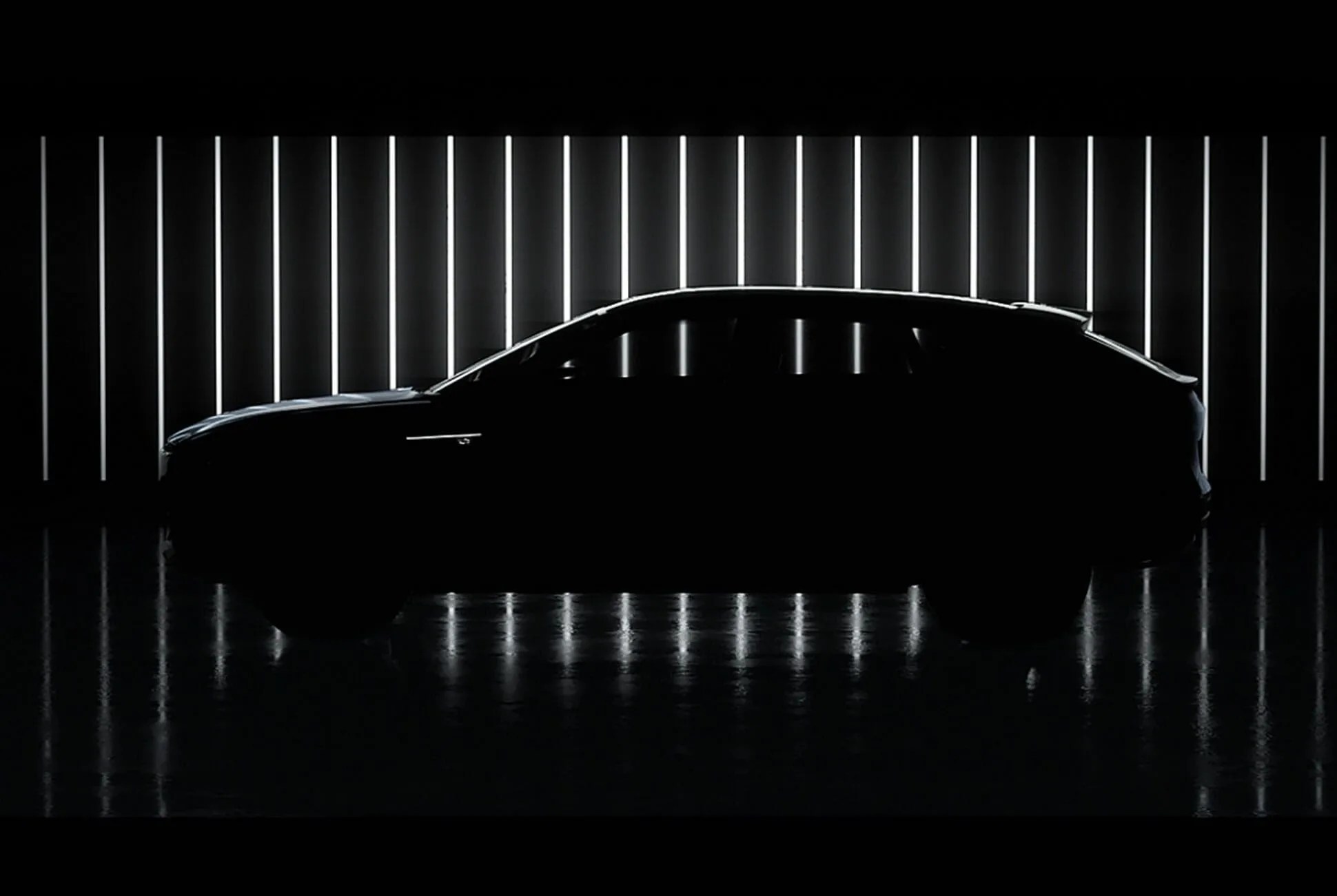 Cadillac-Liriq-Gear-Patrol-Lead-Full