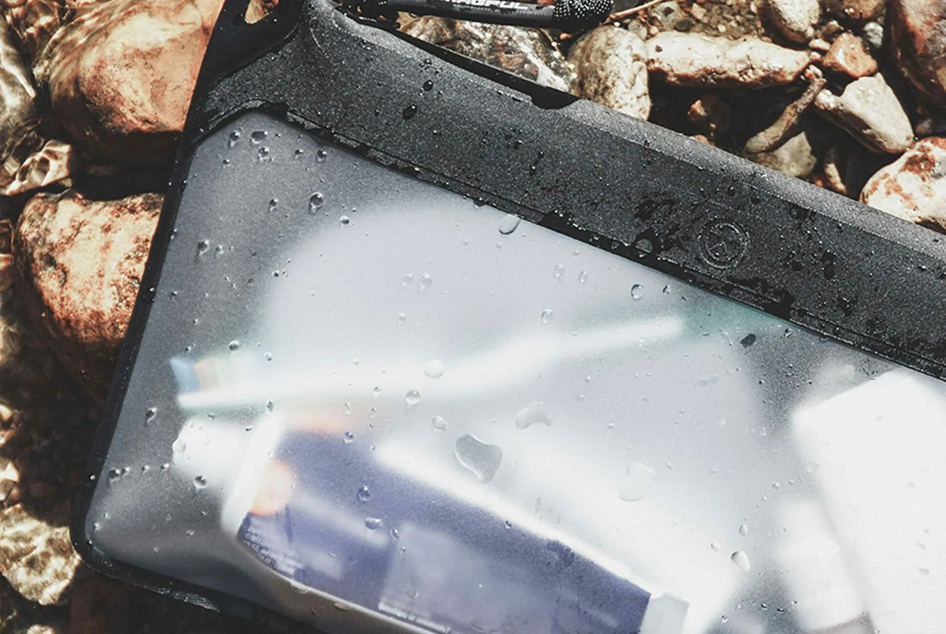 EDC-Pouch-Gear-Patrol-Lead-Full