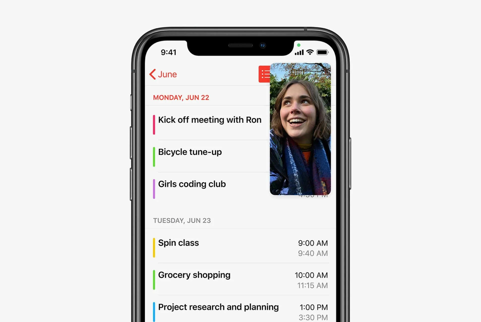 Facetime-Multitask-Gear-Patrol-Lead-Full