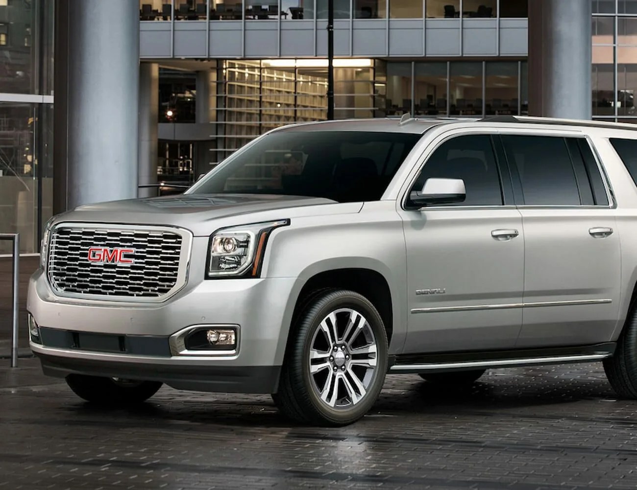 GMC-Yukon-Denali