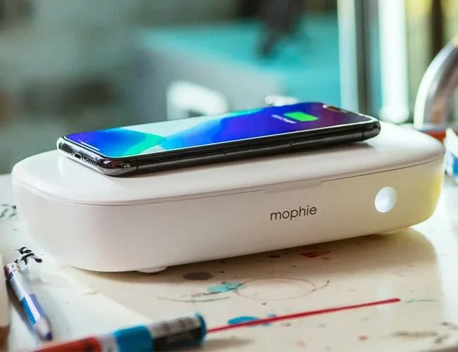 Mophie-UV-Sanitizer-Charger-gear-patrol-lead-feature
