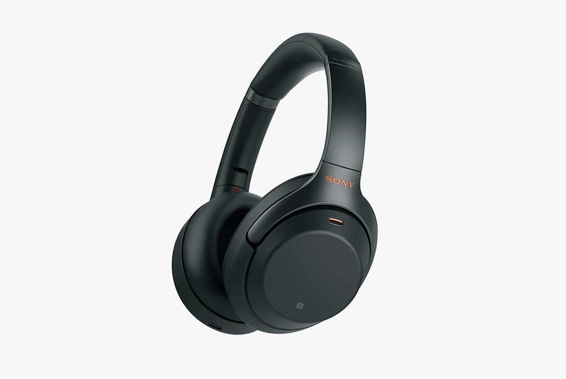 _Sony-WH1000XM3-Gear-Patrol-Lead-Full
