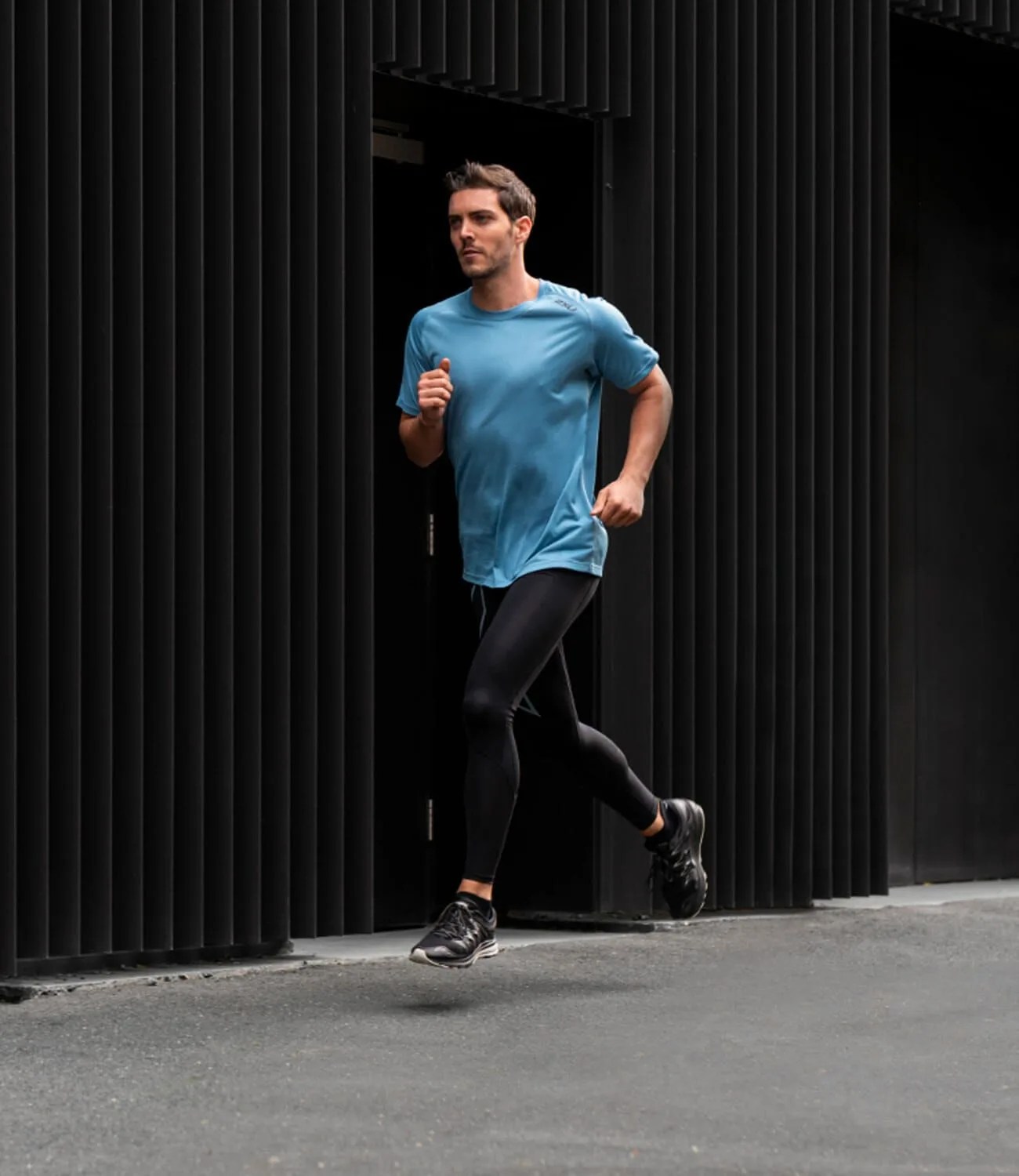 Sponsored-Talking-Points-2XU-gear-patrol-ambiance-V2