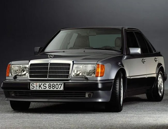 W124-Mercedes-gear-patrol-lead-feature