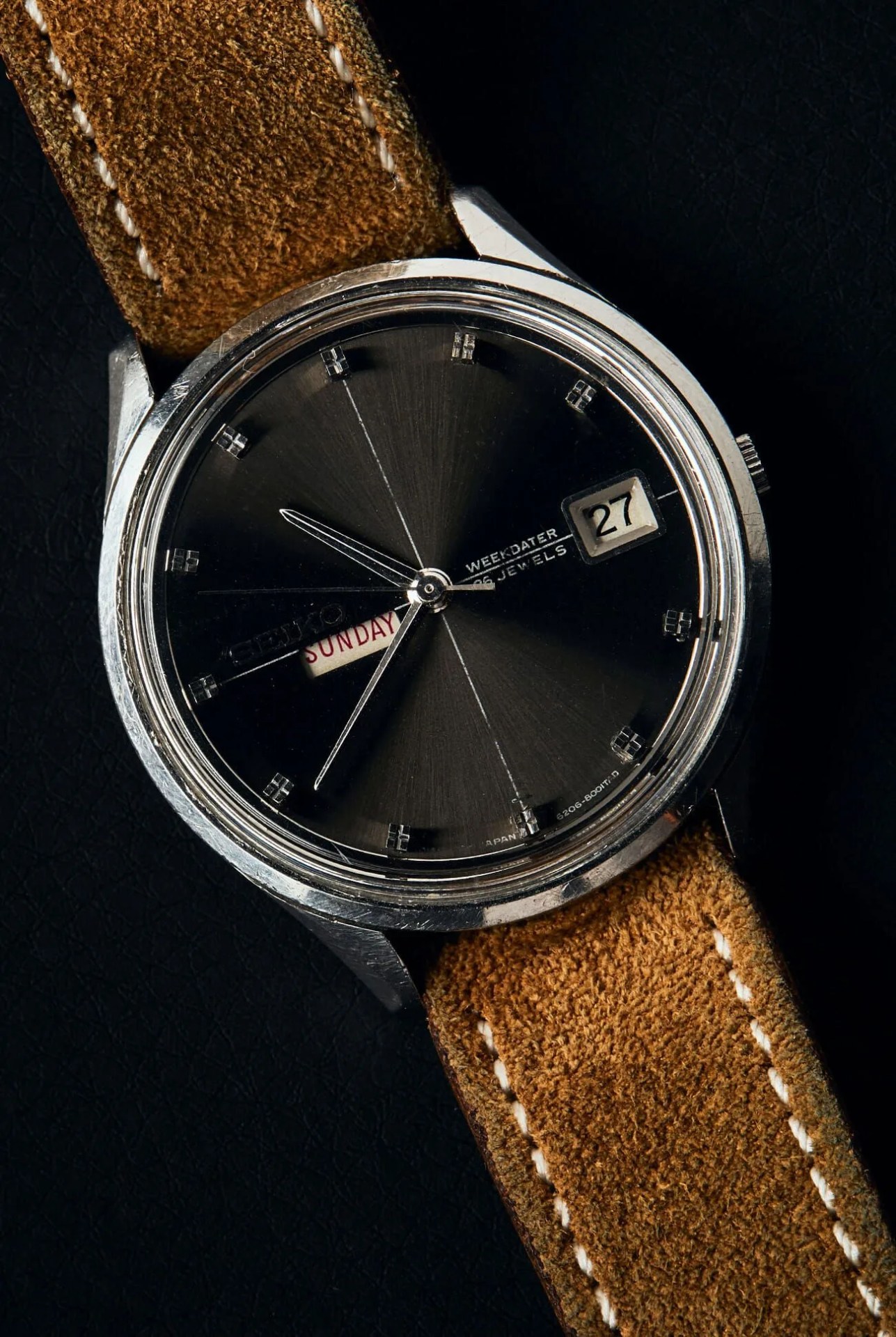 staff-watches-gear-patrol-2019-seiko-weekender
