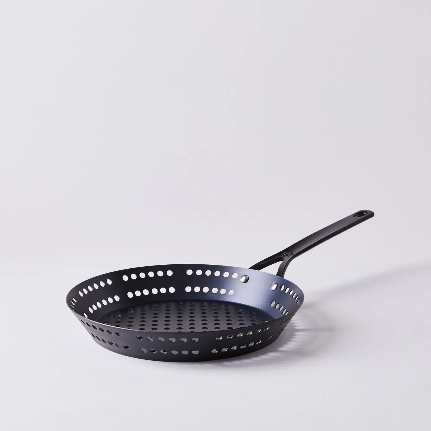 bk carbon steel grill pan