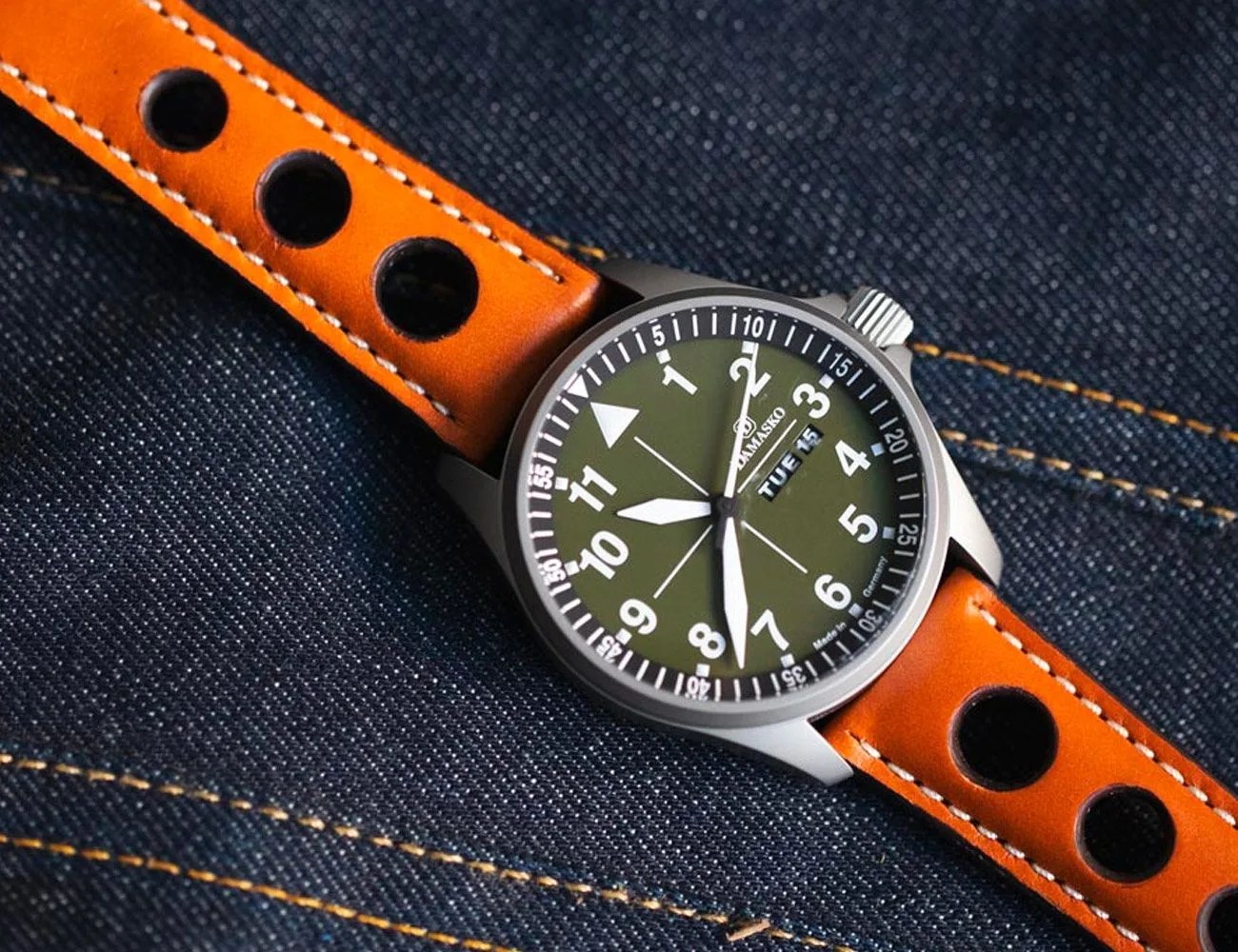 windup watch shop leather strap