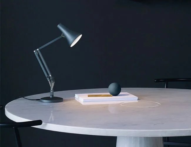 Anglepoise-90-Mini-Desk-lamp-gear-patrol-full-featured