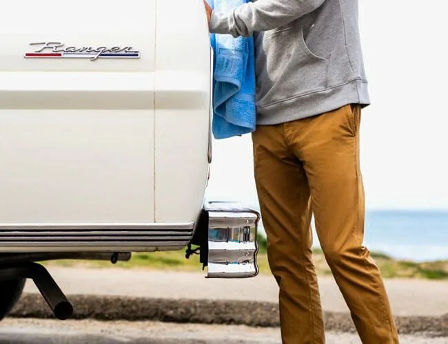 Best-Chinos-gear-patrol-lead-feature