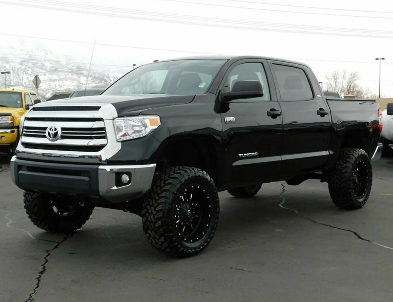 Best-Used-Car-Bargains-gear-patrol-Toyota-Tundra-SR5-2017