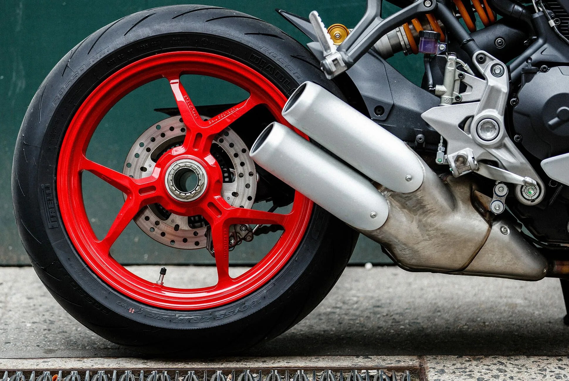 Ducati-Super-Sport-S-Review-gear-patrol-slide-5