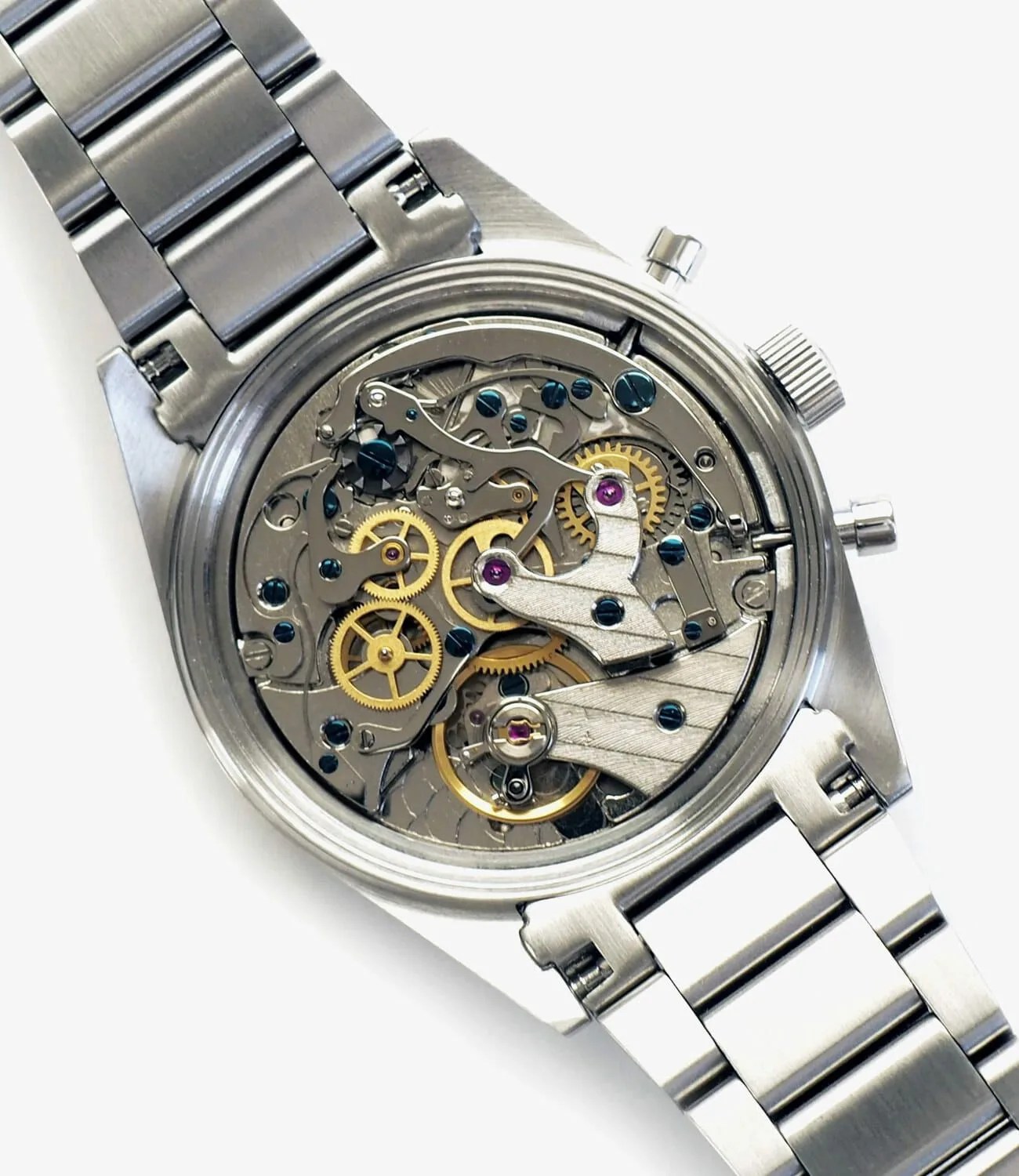 Lorier-Chronograph-Review-gear-patrol-ambiance-1