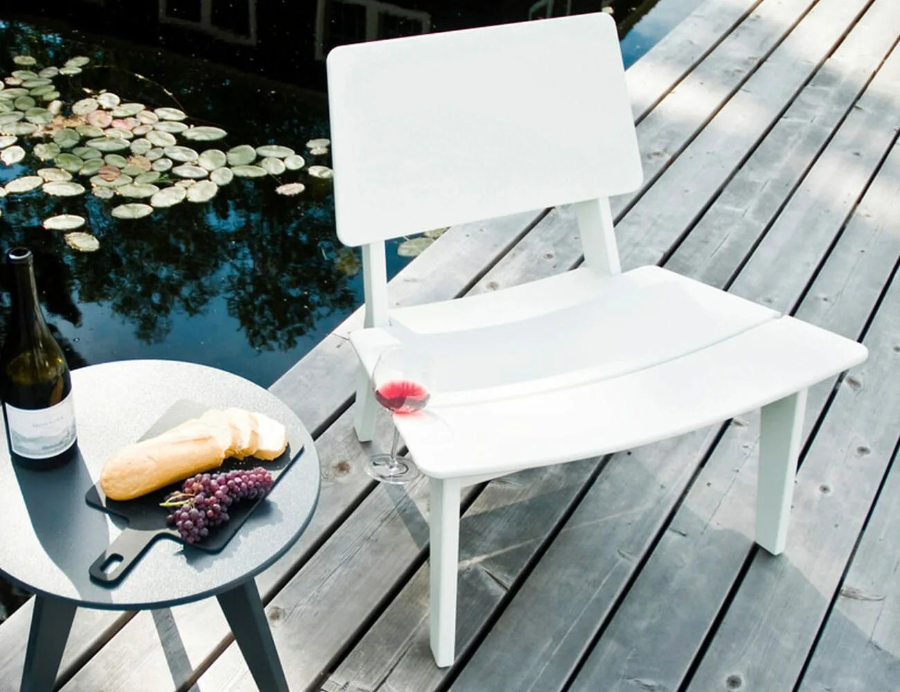Outdoor-Furniture-5-20-gear-patrol-2Modern