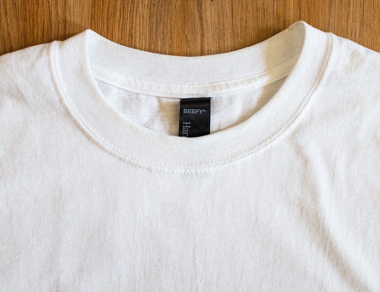 Uniqlo-vs-Hanes-Cheap-T-gear-patrol-Beefy-1