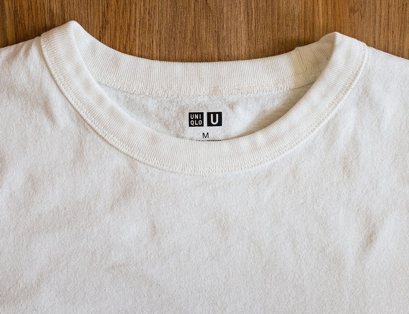 Uniqlo-vs-Hanes-Cheap-T-gear-patrol-Uniqlo-1