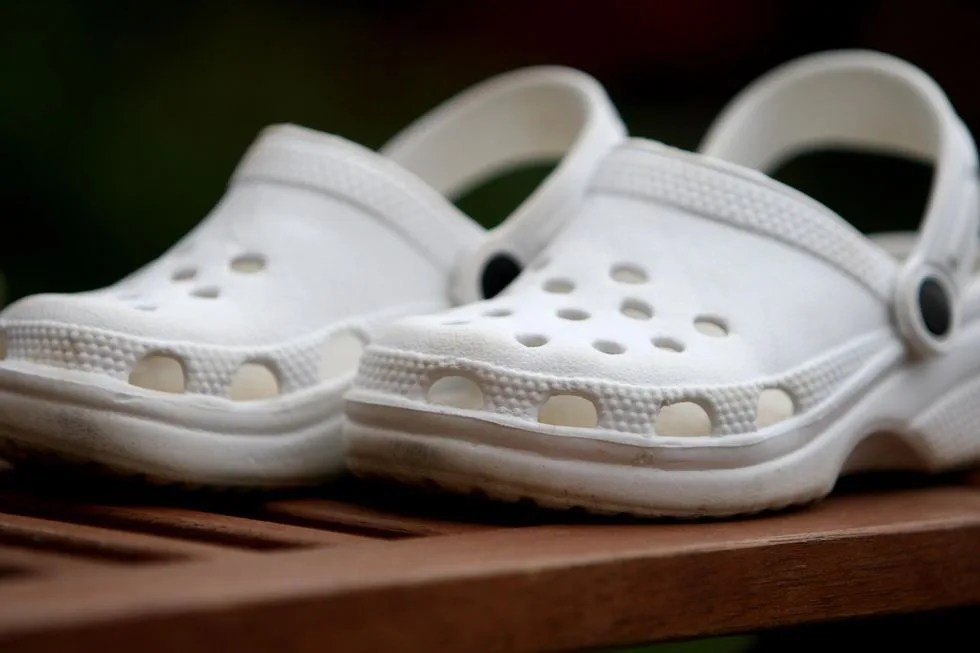 crocs sandals