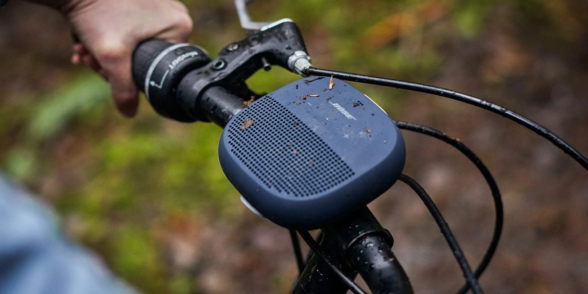 bose speaker outdoors bike