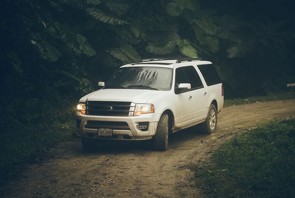ford-expedition-gear-patrol-slide-2