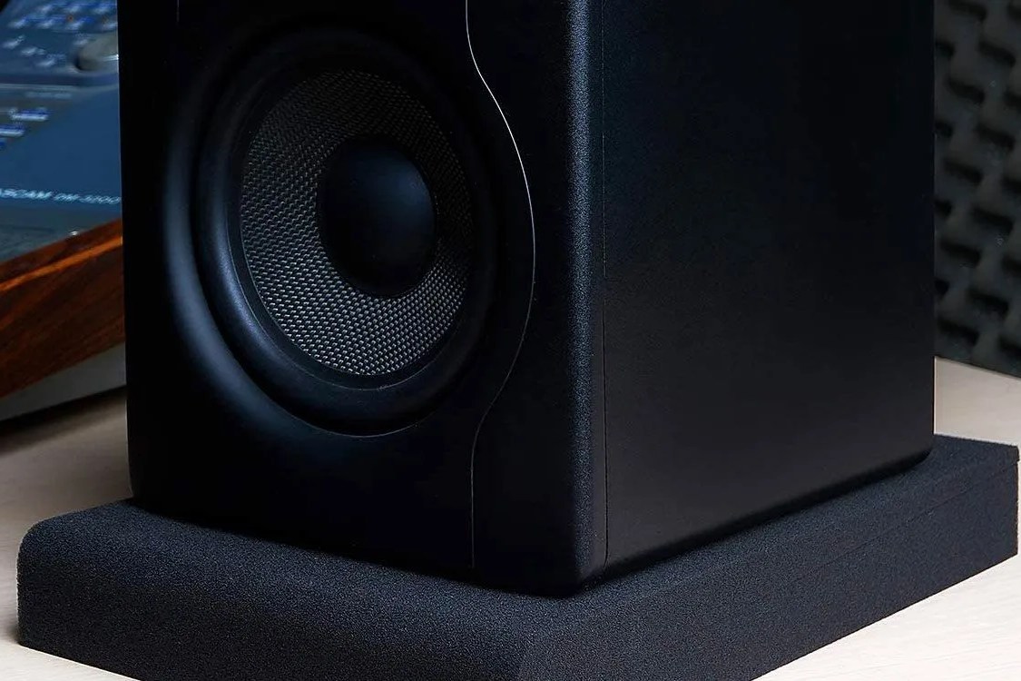 speaker monitor foam