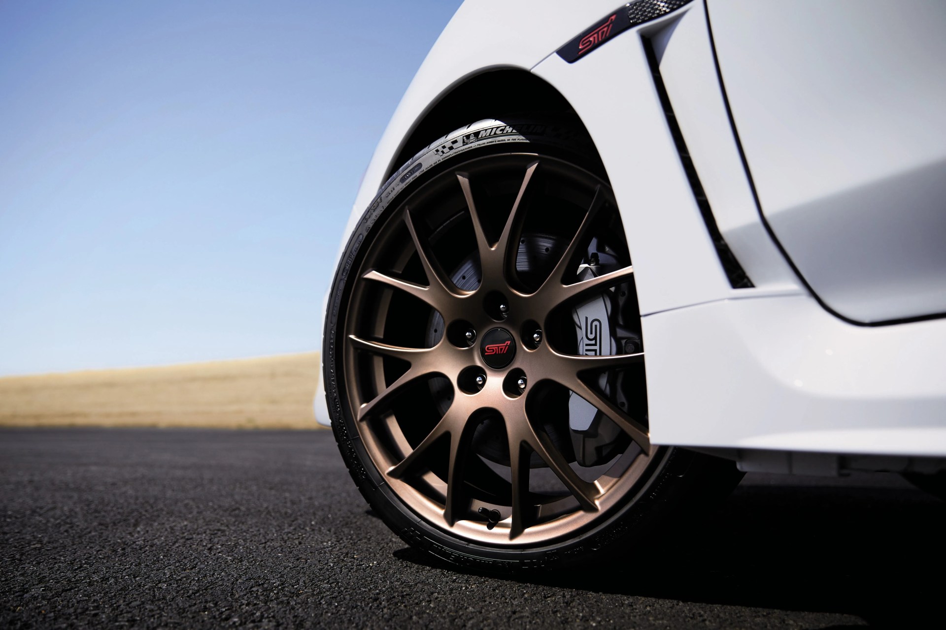 subaru wrx sti serieswhite bronze bbs wheel brembo brakes