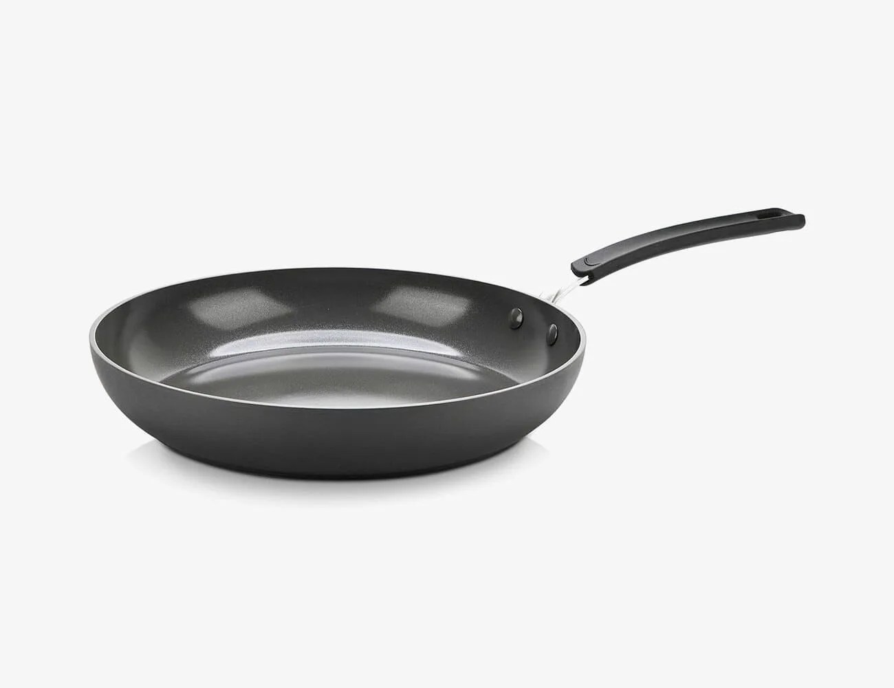 GreenPan-Levels-Non-Stick-Ceramic-Frying-Pans-gear-patrol