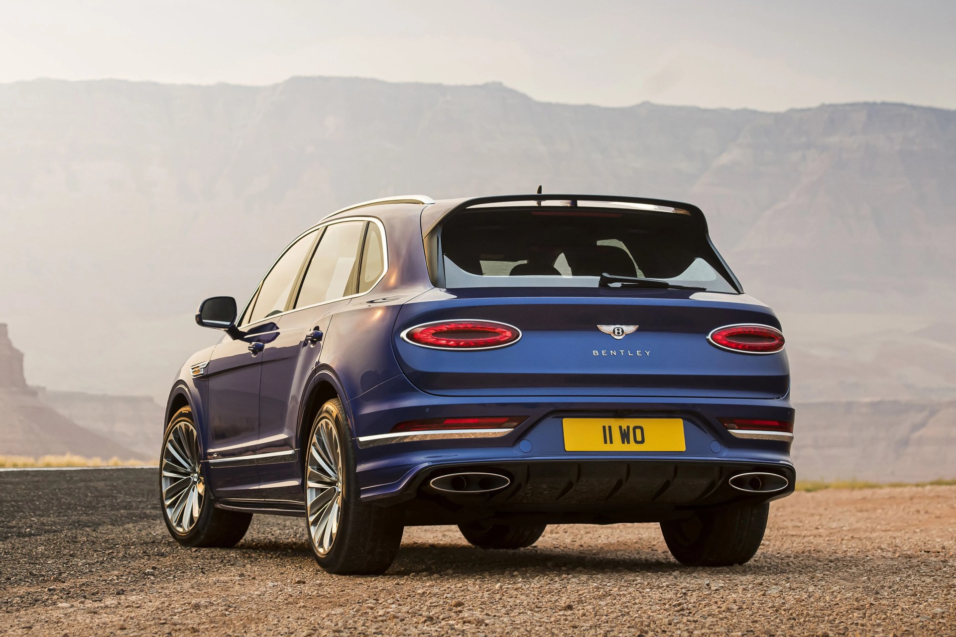 bentley bentayga speed rear