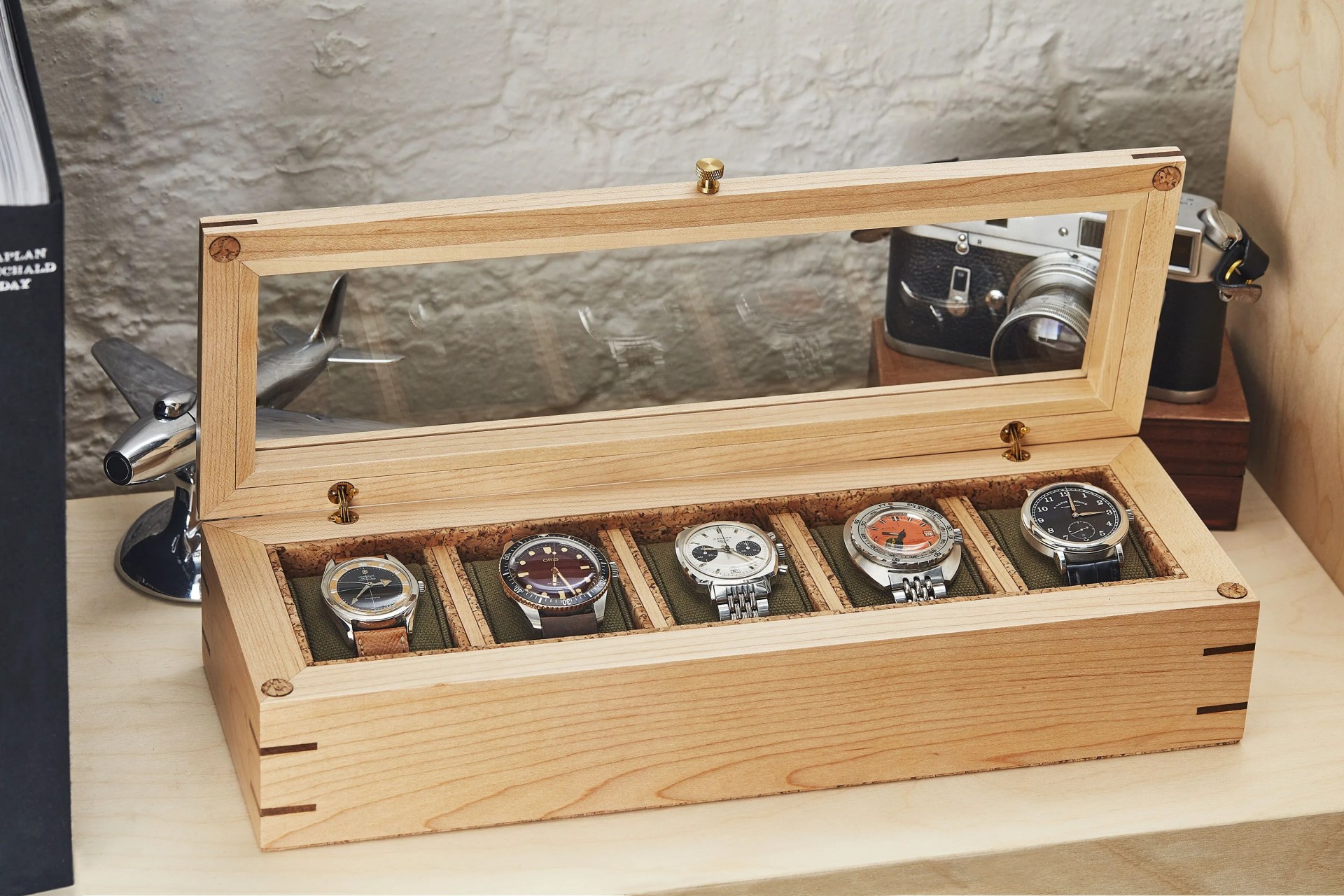 analogshift x wolf flatiron watch box