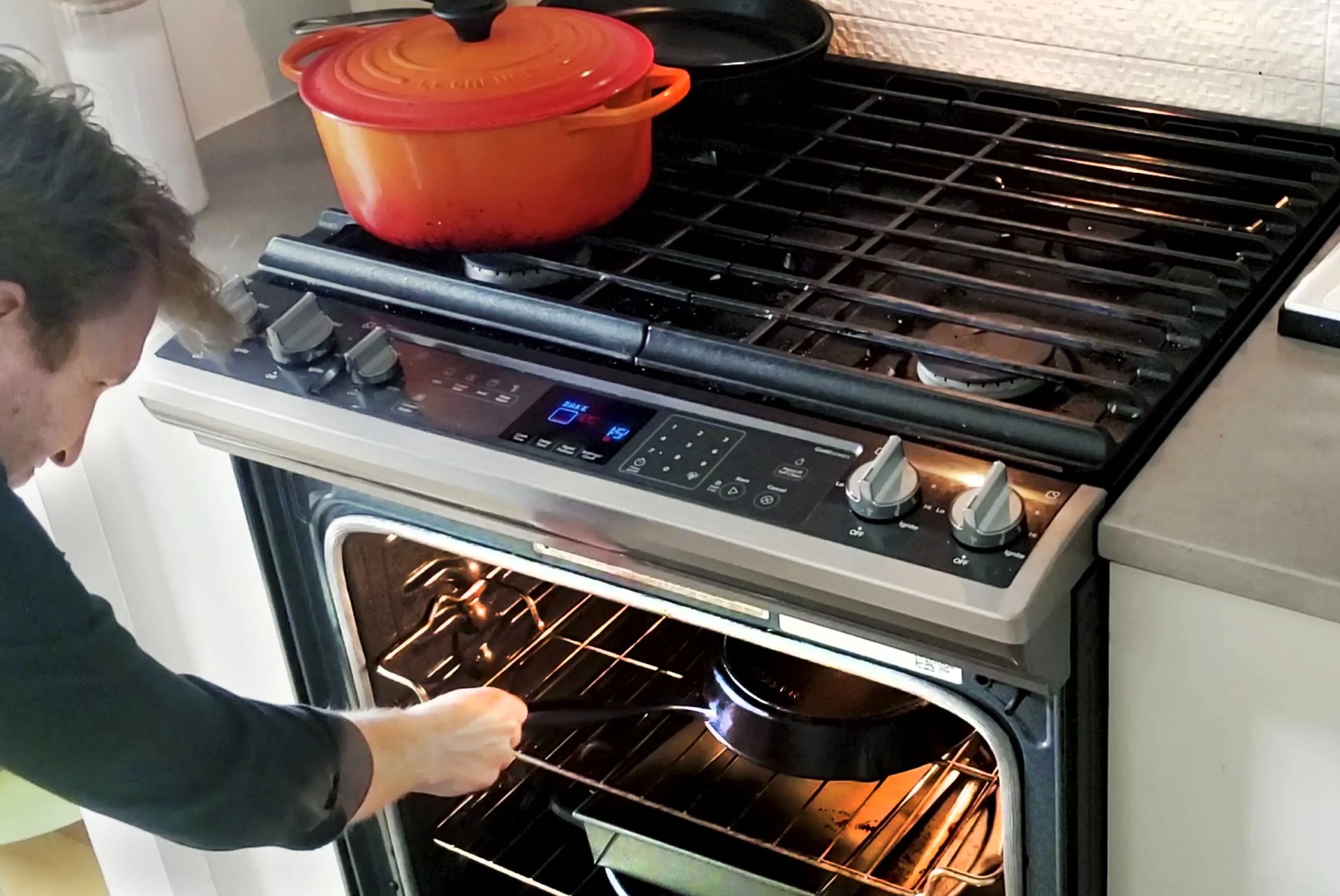 how to season a cast iron skillet