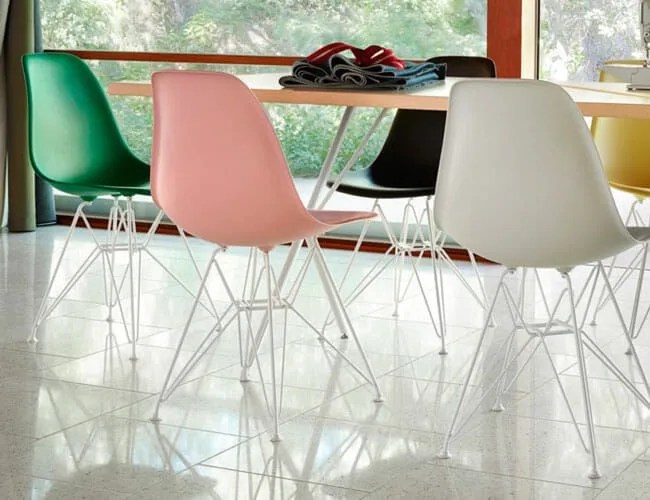 herman-miller-designs-gear-patrol-molded-chair