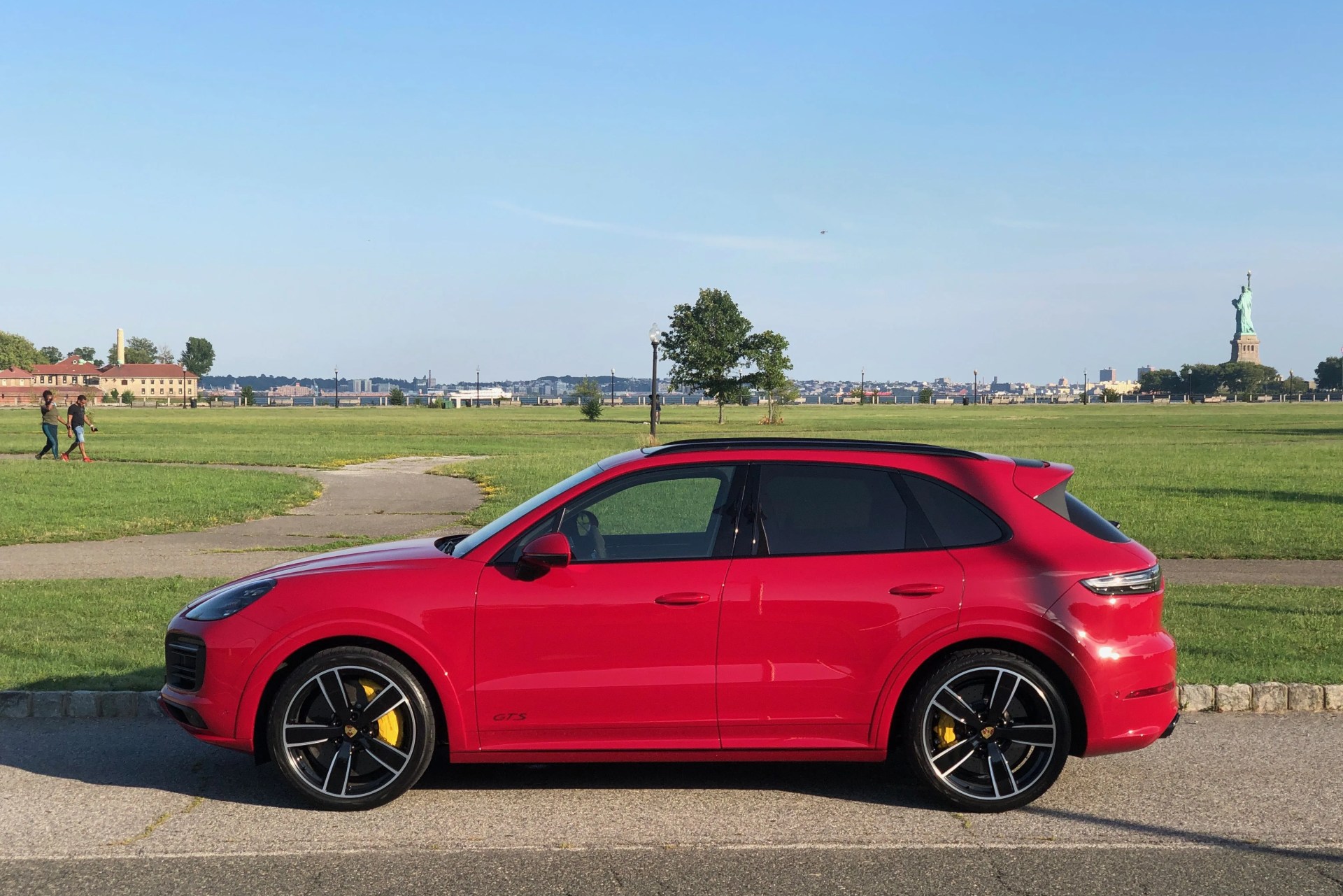 2020 porsche cayenne gts side view carmine red