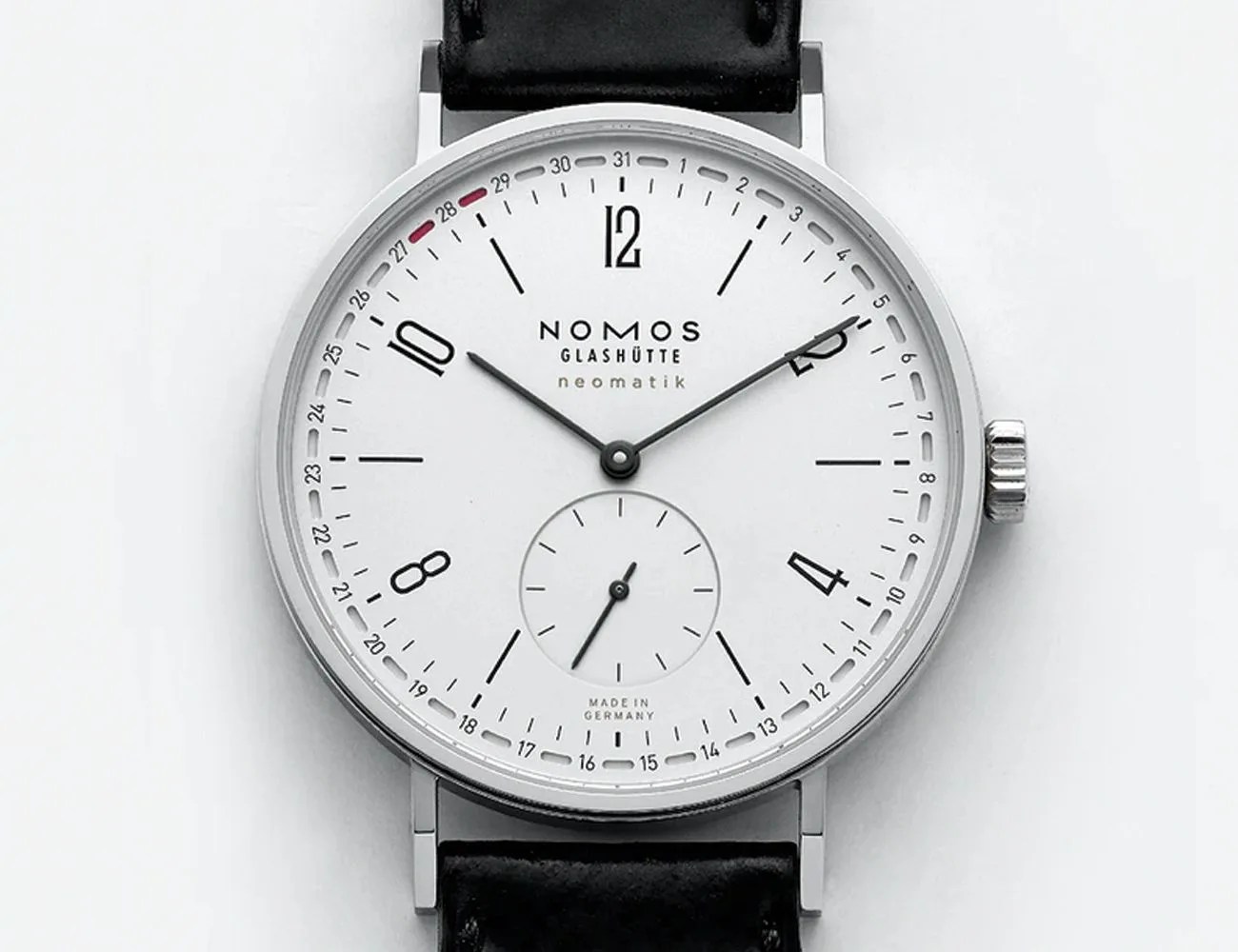 nomos watch