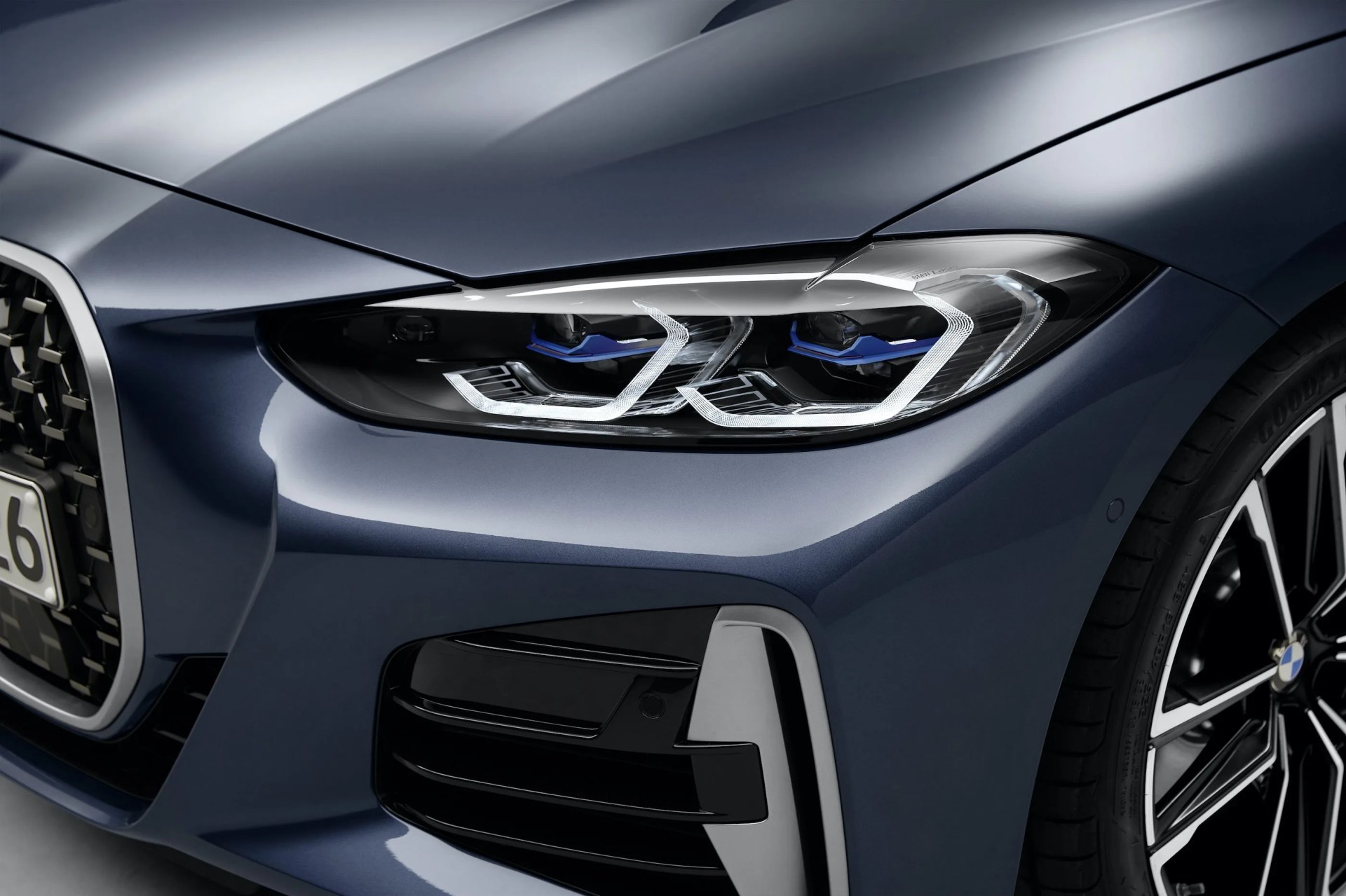 bmw m440i headlight