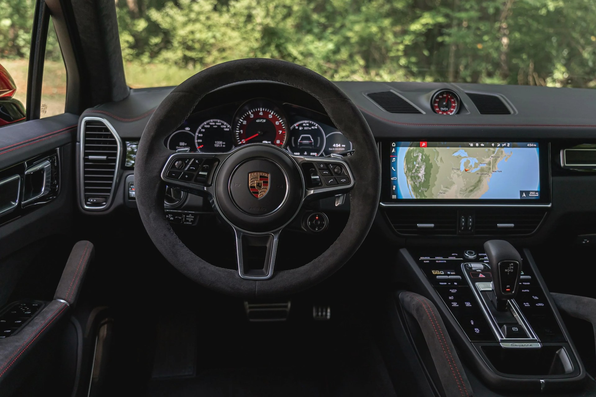 porsche cayenne gts 2020 interior