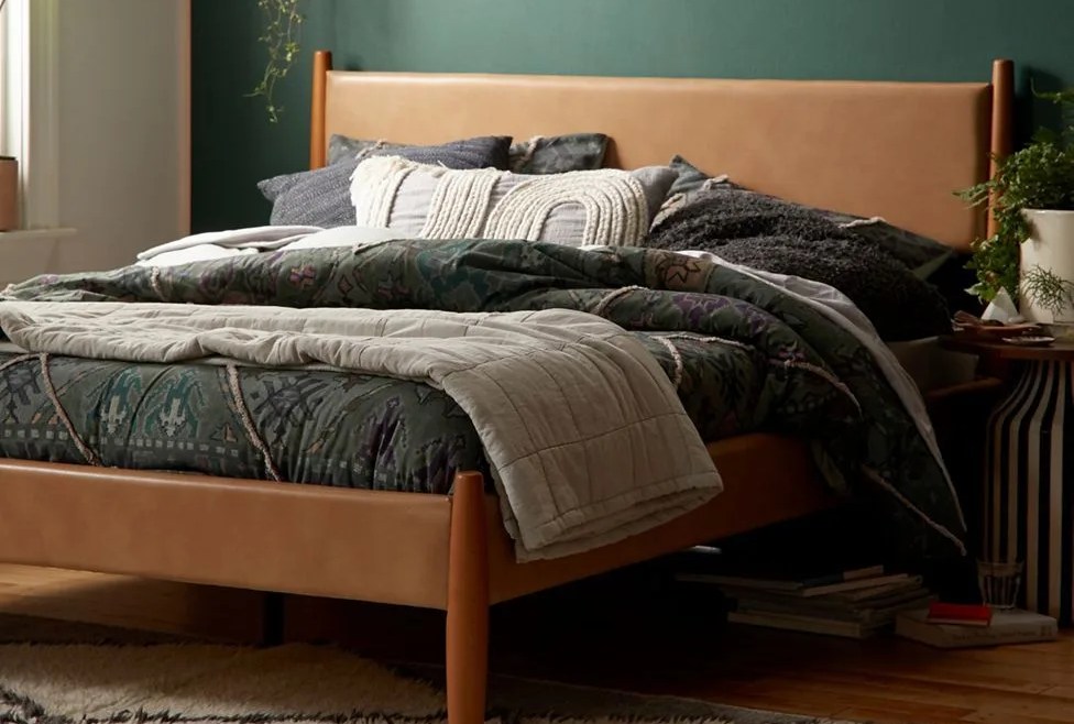 urban outfitters bed