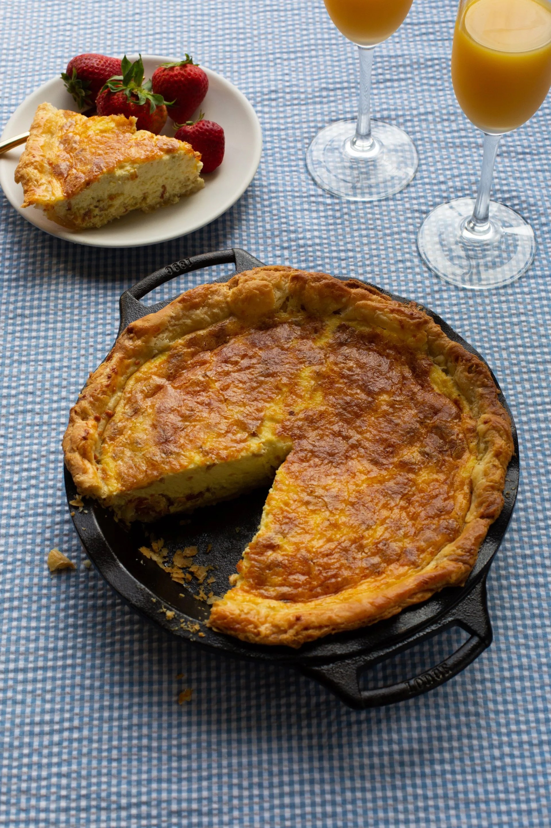 pie pan with quiche
