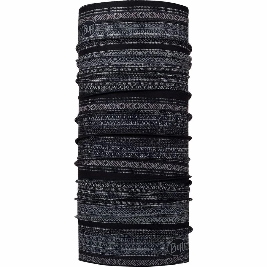 A neck gaiter