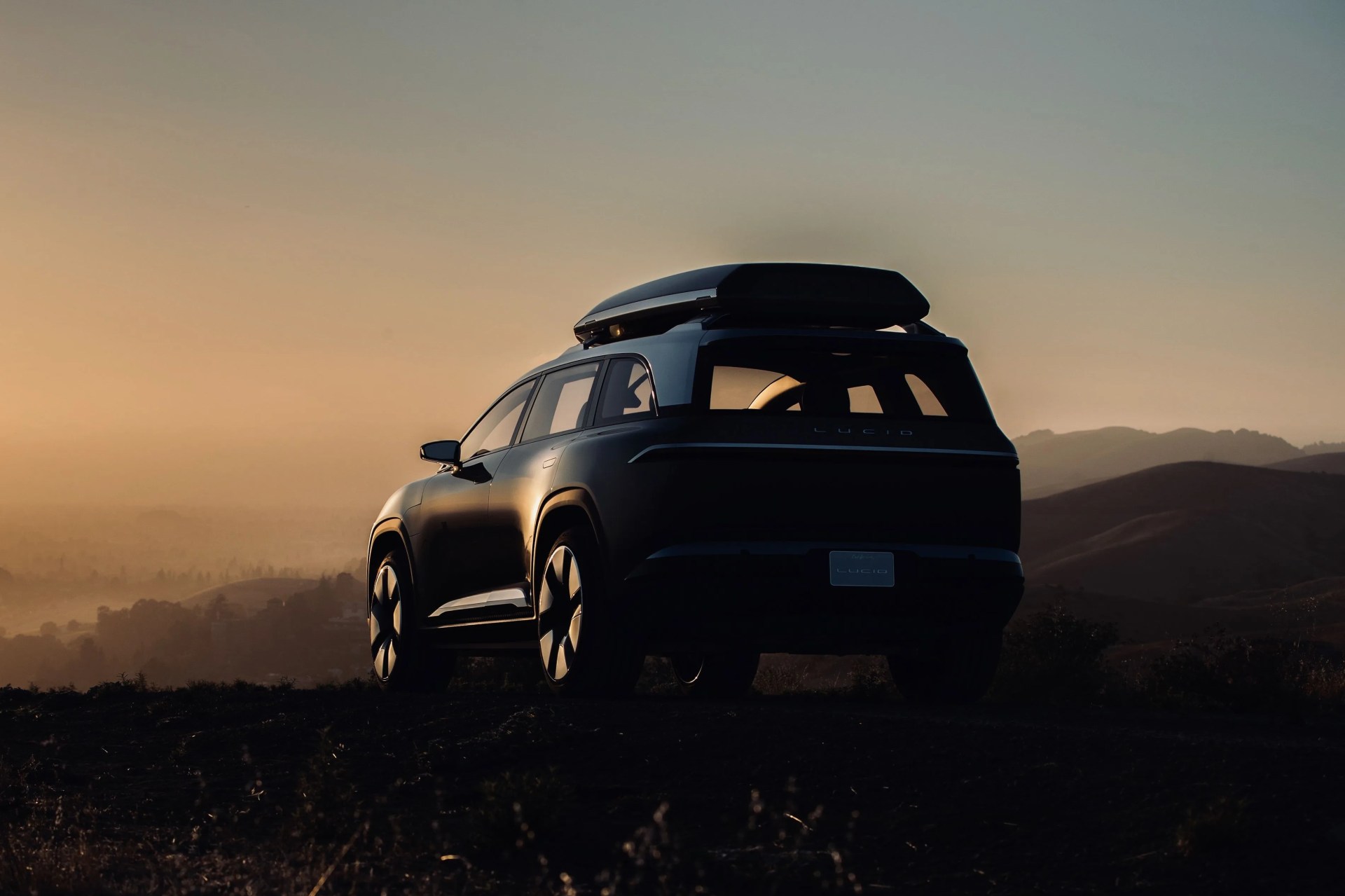 lucid motors suv