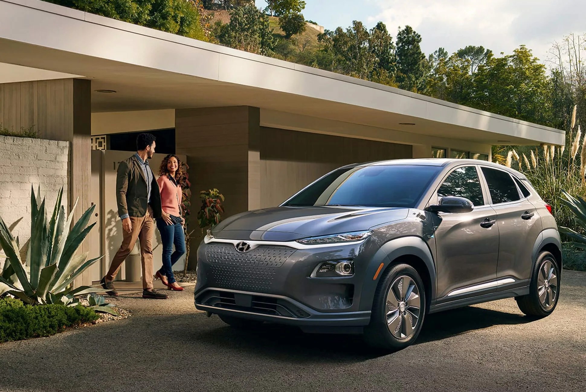 2019 hyundai kona ev gear patrol lead full