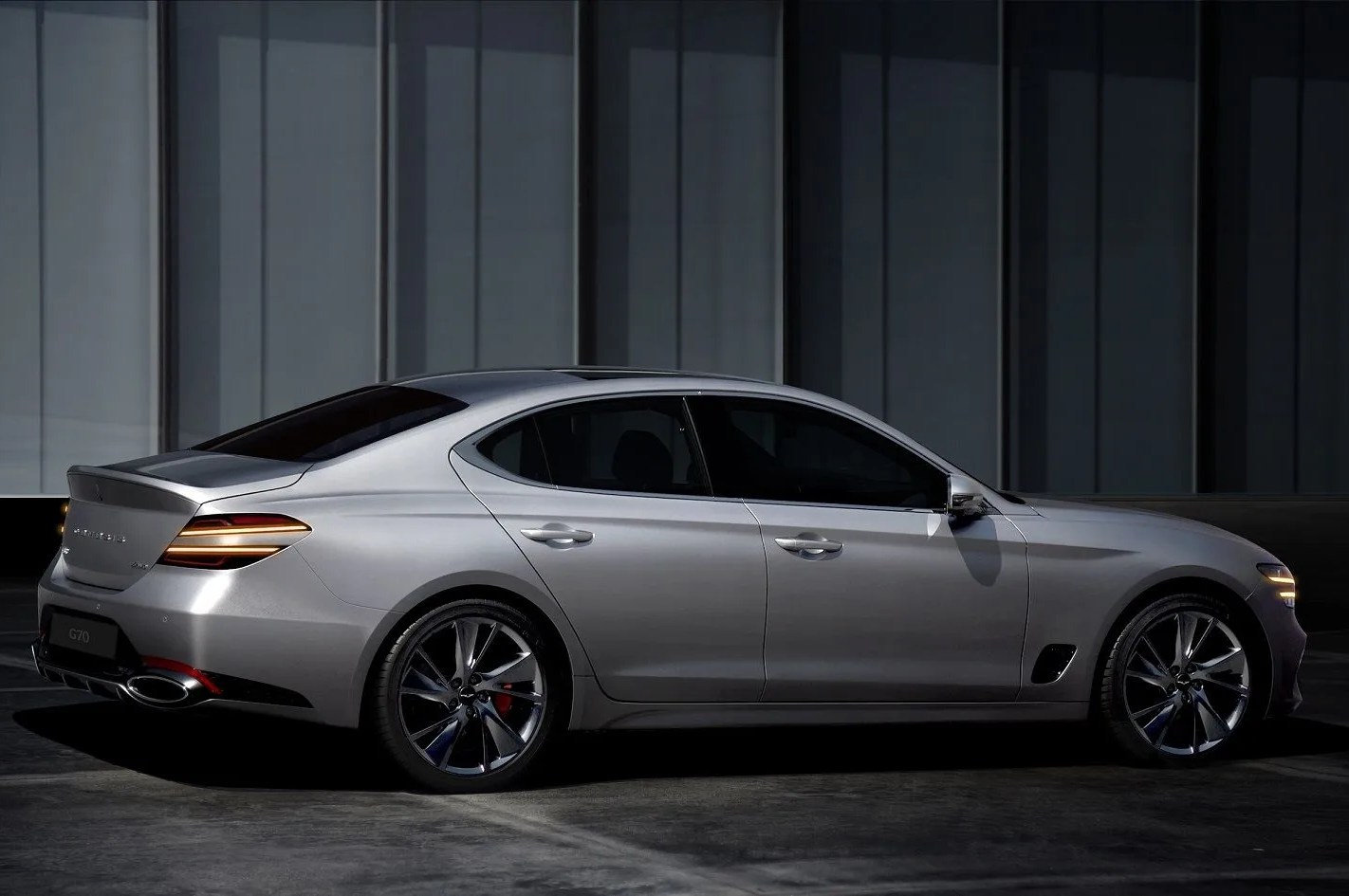 genesis g70 2022 rear